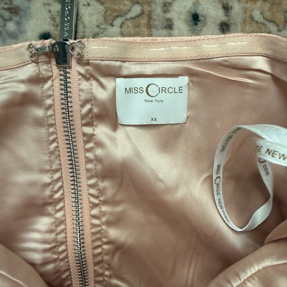 NWT Miss Circle NY Satin Corset Midi Dress - Off-the-Shoulder - Blush - XS - Picture 6 of 8